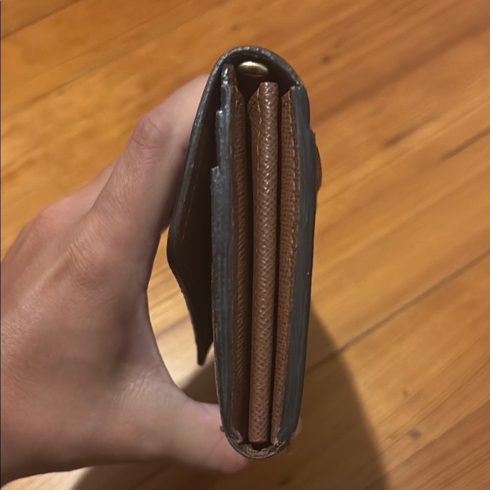 Louis Vuitton wallet - Picture 2 of 9